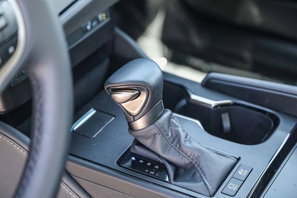 used 2025 Lexus ES 300h car, priced at $42,995