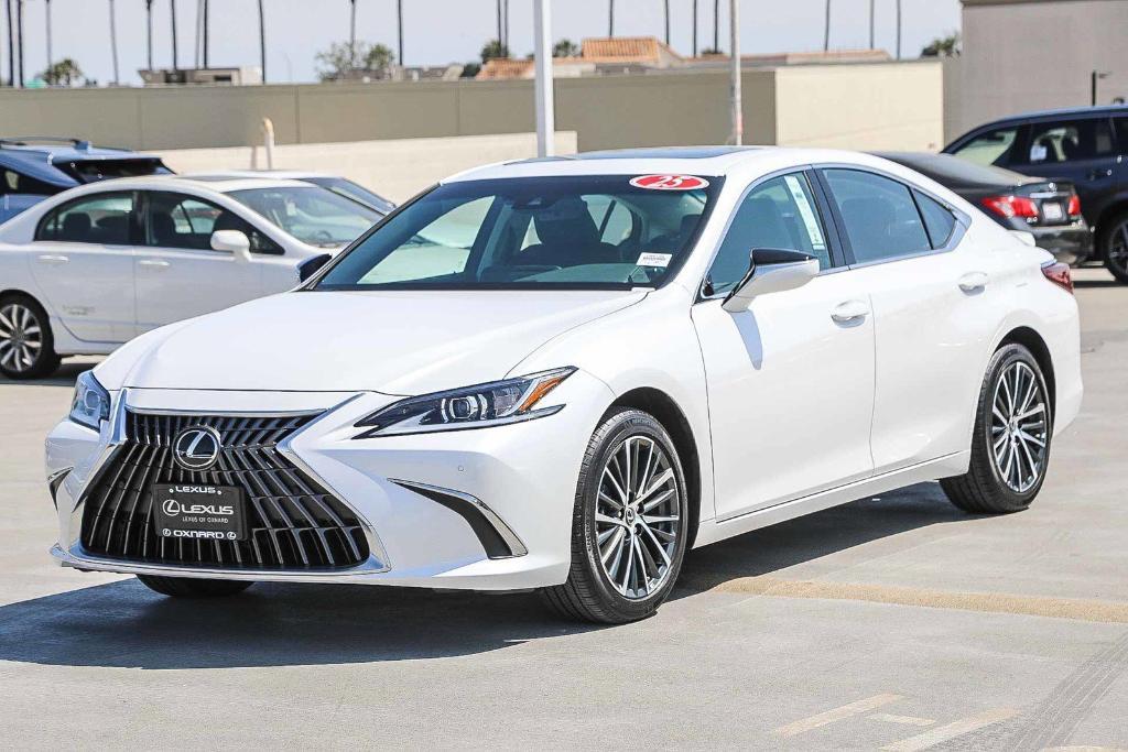 used 2025 Lexus ES 300h car, priced at $42,995