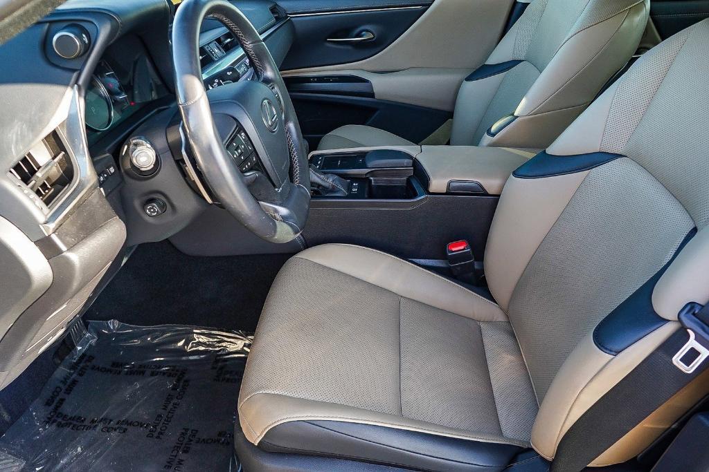used 2021 Lexus ES 300h car, priced at $26,988