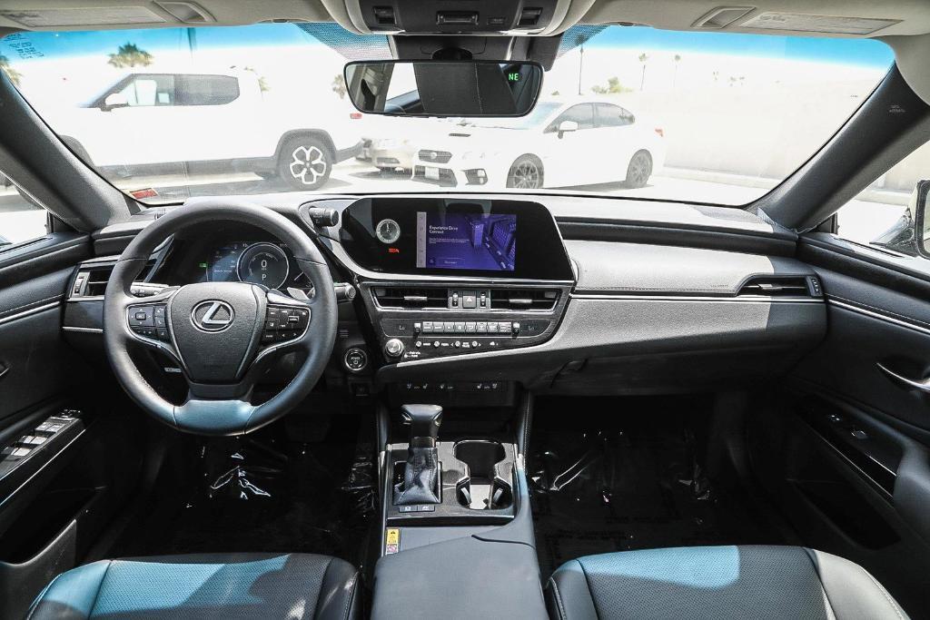 used 2025 Lexus ES 300h car, priced at $44,995