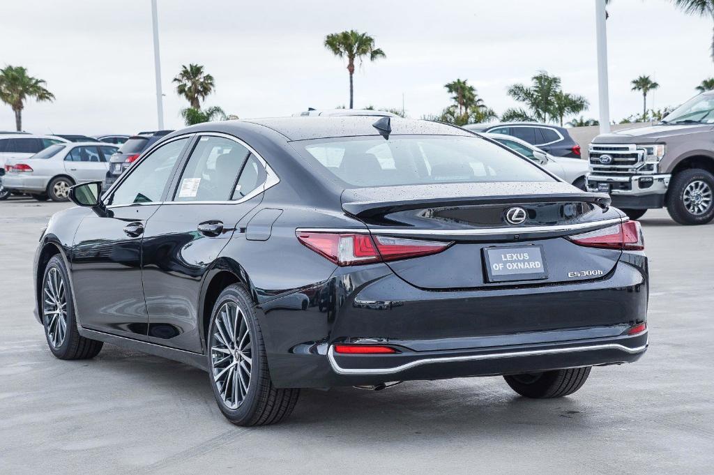 new 2025 Lexus ES 300h car, priced at $48,150