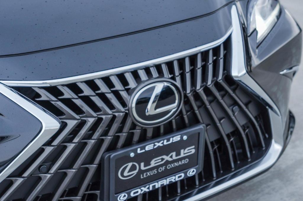 new 2025 Lexus ES 300h car, priced at $48,150