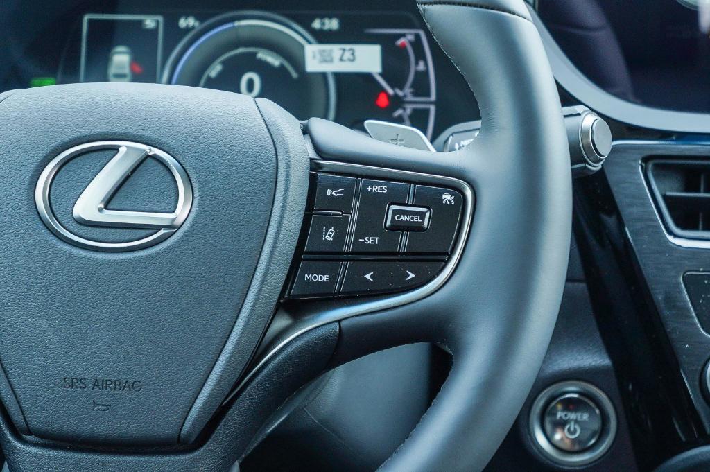new 2025 Lexus ES 300h car, priced at $48,150
