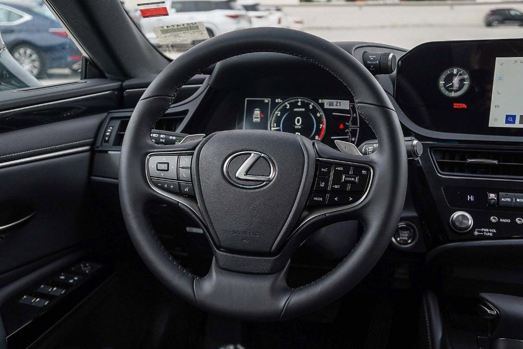 new 2025 Lexus ES 350 car, priced at $42,123