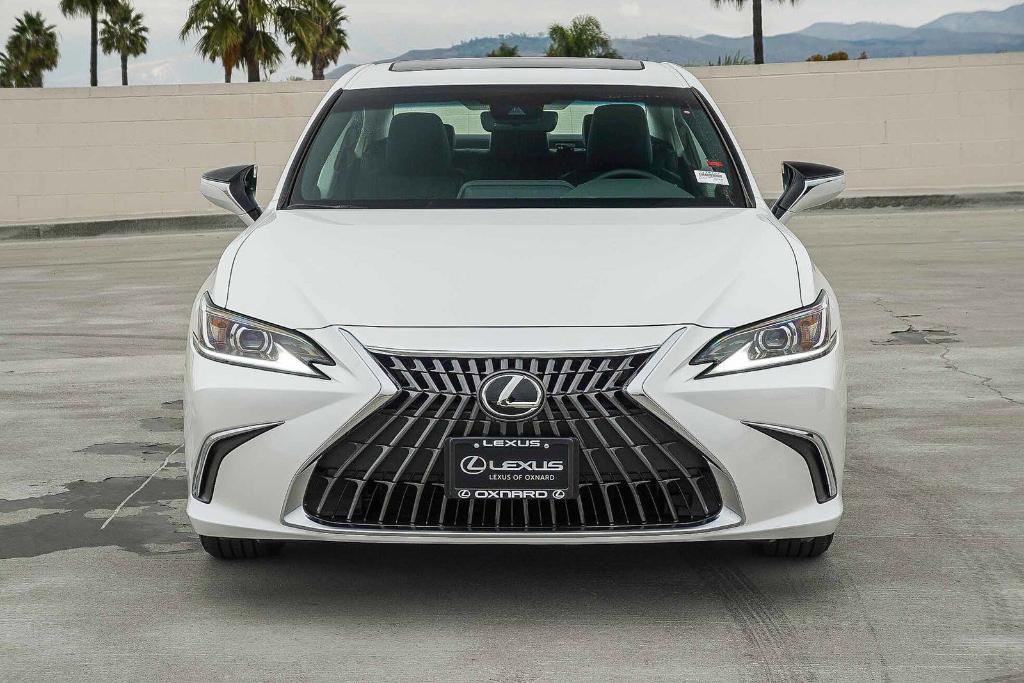 new 2025 Lexus ES 350 car, priced at $42,123