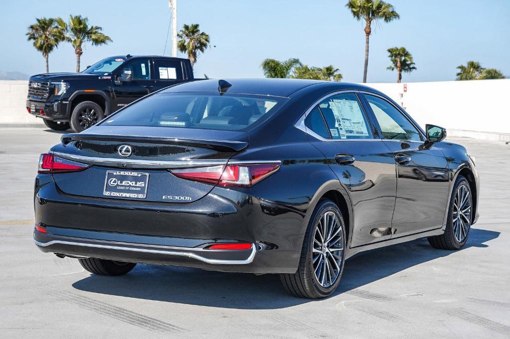 new 2025 Lexus ES 300h car, priced at $46,068