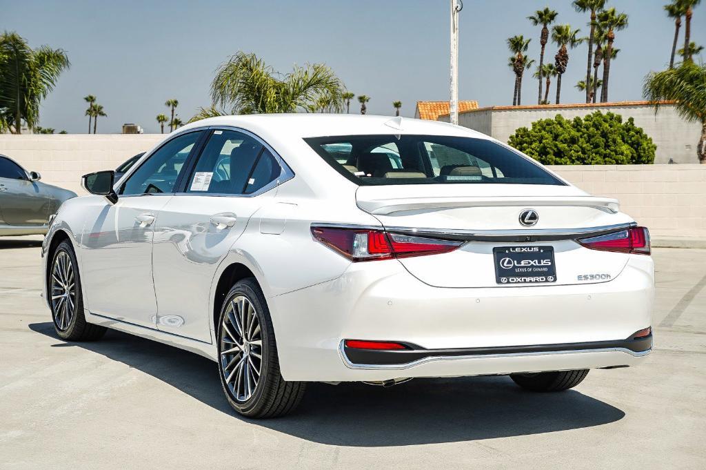 new 2025 Lexus ES 300h car, priced at $49,899