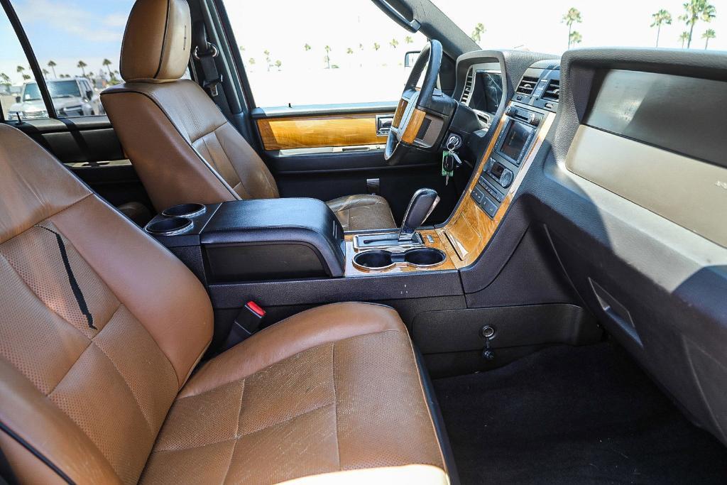 used 2014 Lincoln Navigator car, priced at $12,995