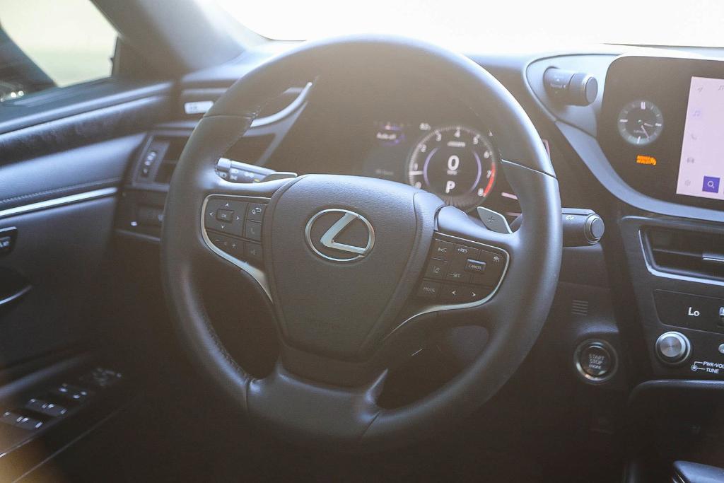 used 2024 Lexus ES 350 car, priced at $35,985