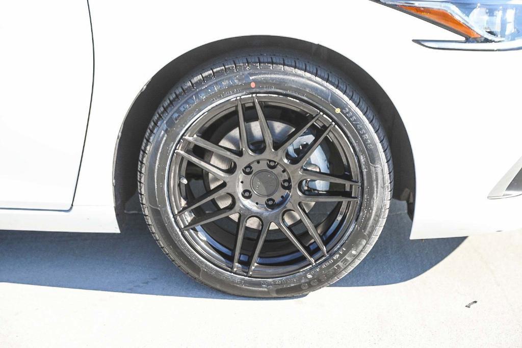 used 2024 Lexus ES 350 car, priced at $35,985