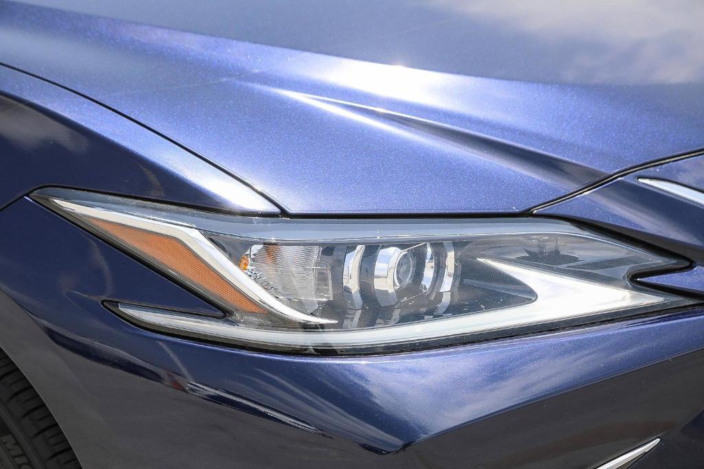 used 2023 Lexus ES 350 car, priced at $35,995