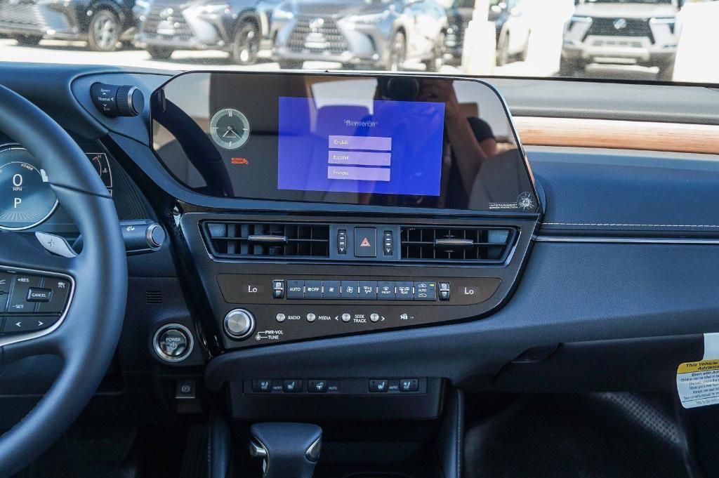 new 2025 Lexus ES 300h car, priced at $48,785