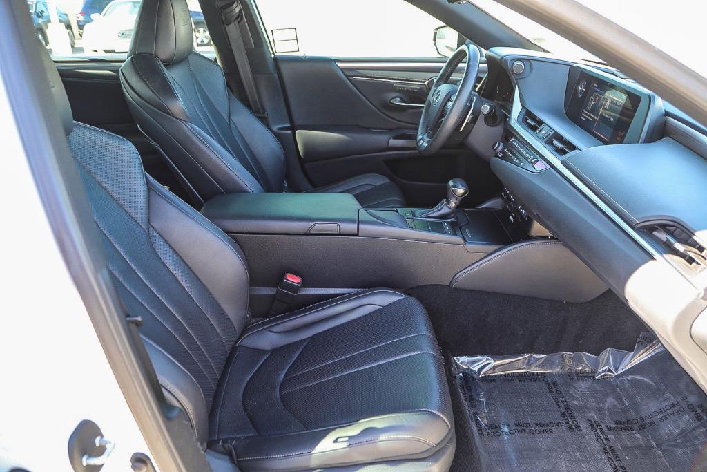 used 2019 Lexus ES 350 car, priced at $31,500