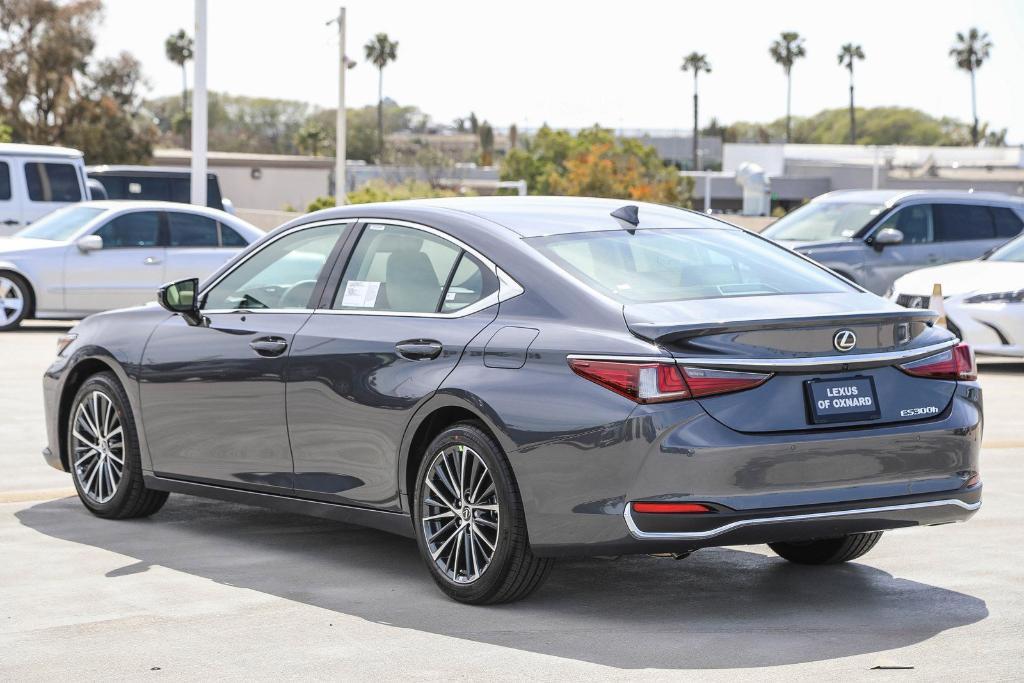 new 2025 Lexus ES 300h car, priced at $49,069
