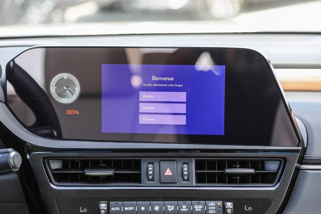 new 2025 Lexus ES 300h car, priced at $49,069
