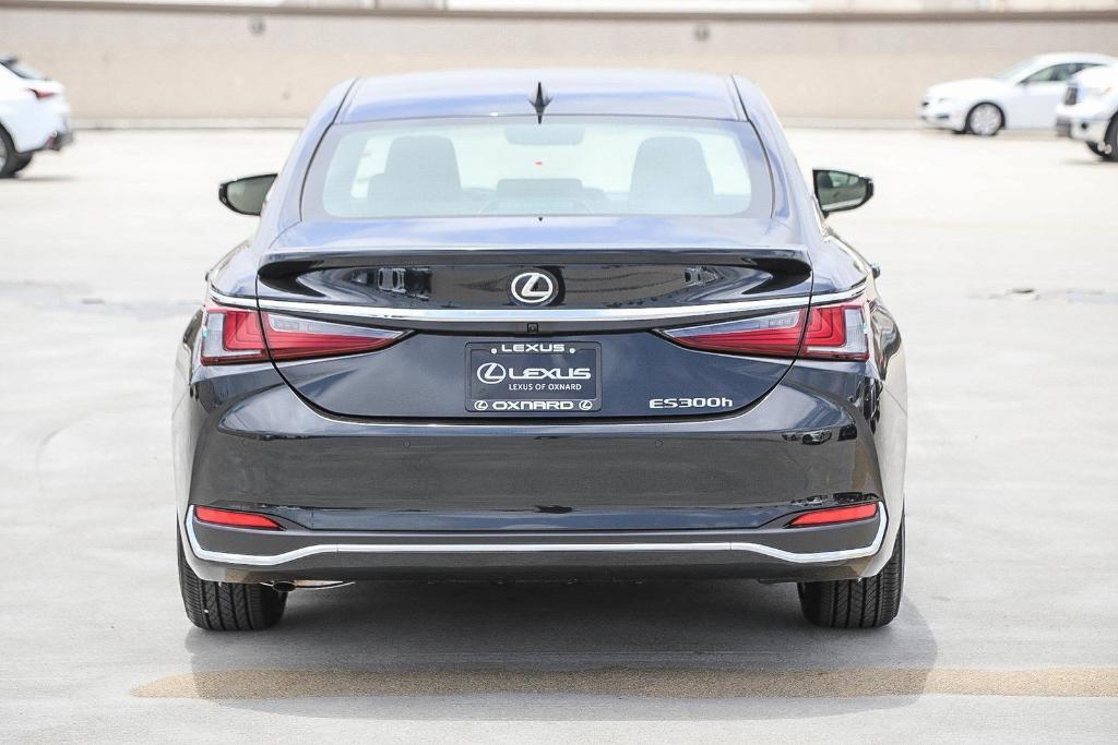 new 2025 Lexus ES 300h car, priced at $48,640