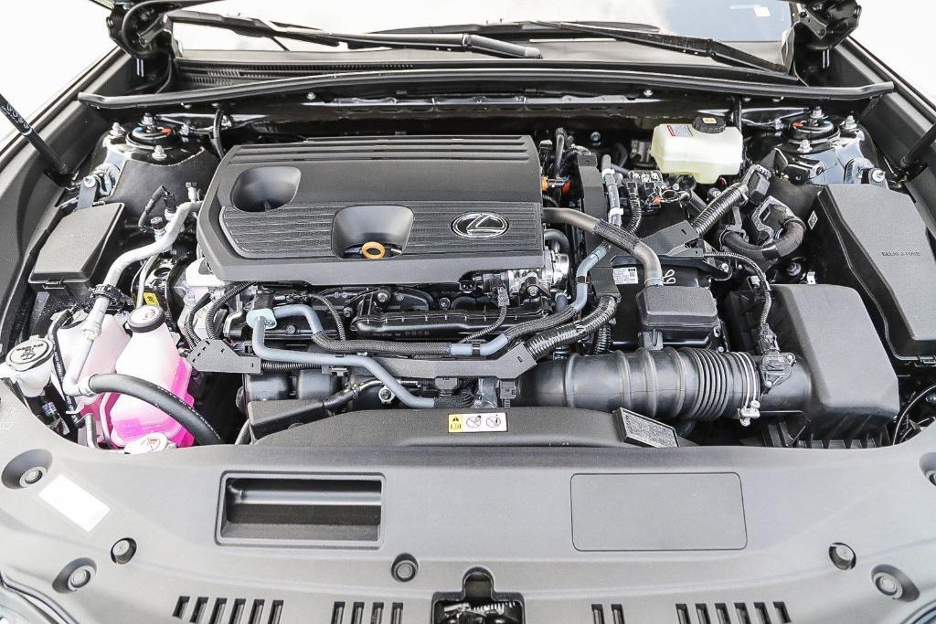 new 2025 Lexus ES 300h car, priced at $48,640
