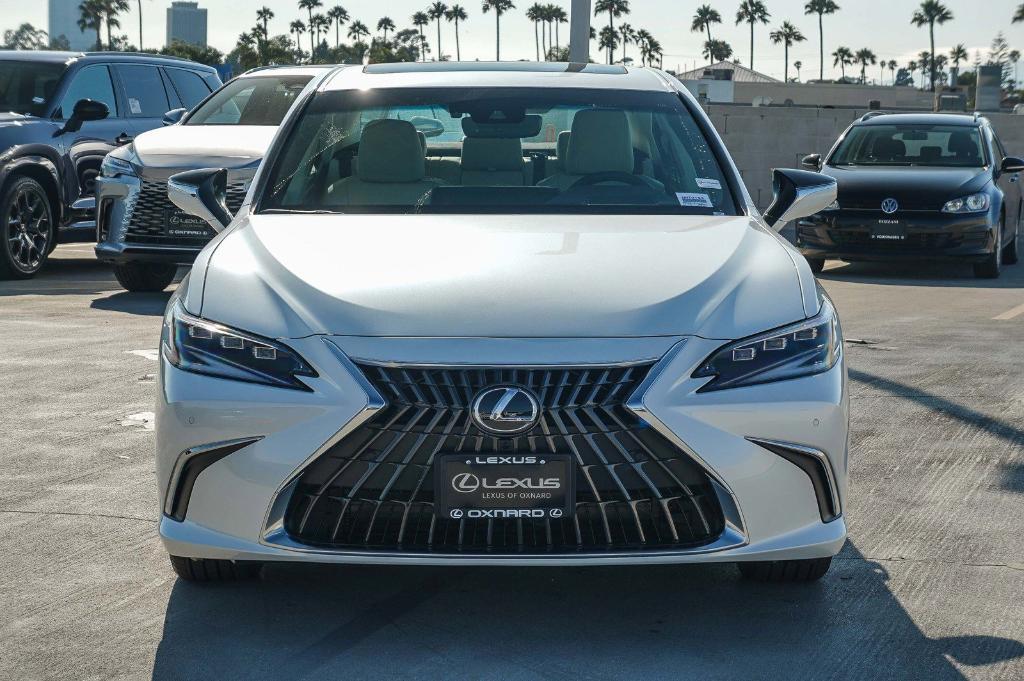 new 2025 Lexus ES 300h car, priced at $56,614