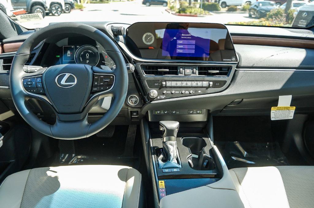 new 2025 Lexus ES 300h car, priced at $48,565