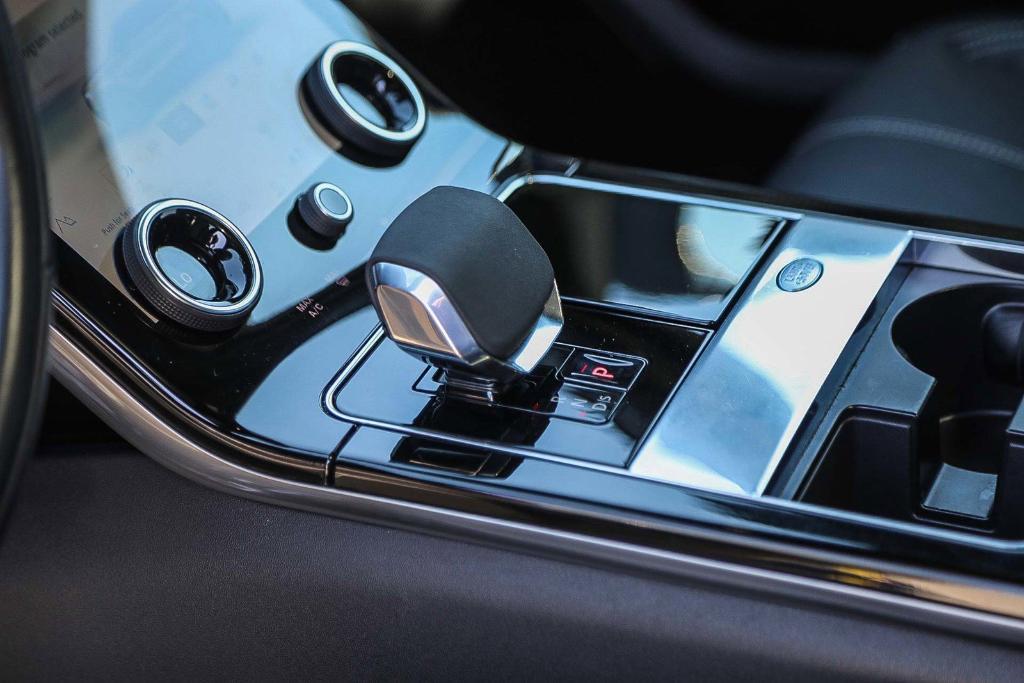 used 2022 Land Rover Range Rover Velar car, priced at $32,990