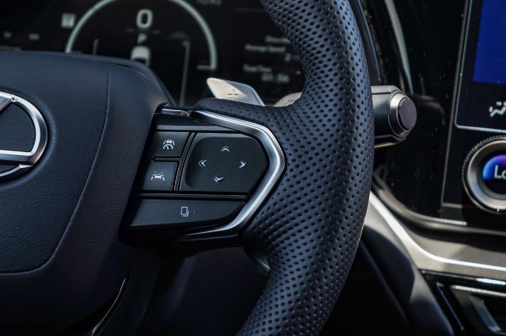 new 2025 Lexus TX 500h car, priced at $78,474