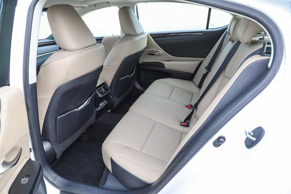 used 2021 Lexus ES 350 car, priced at $26,985
