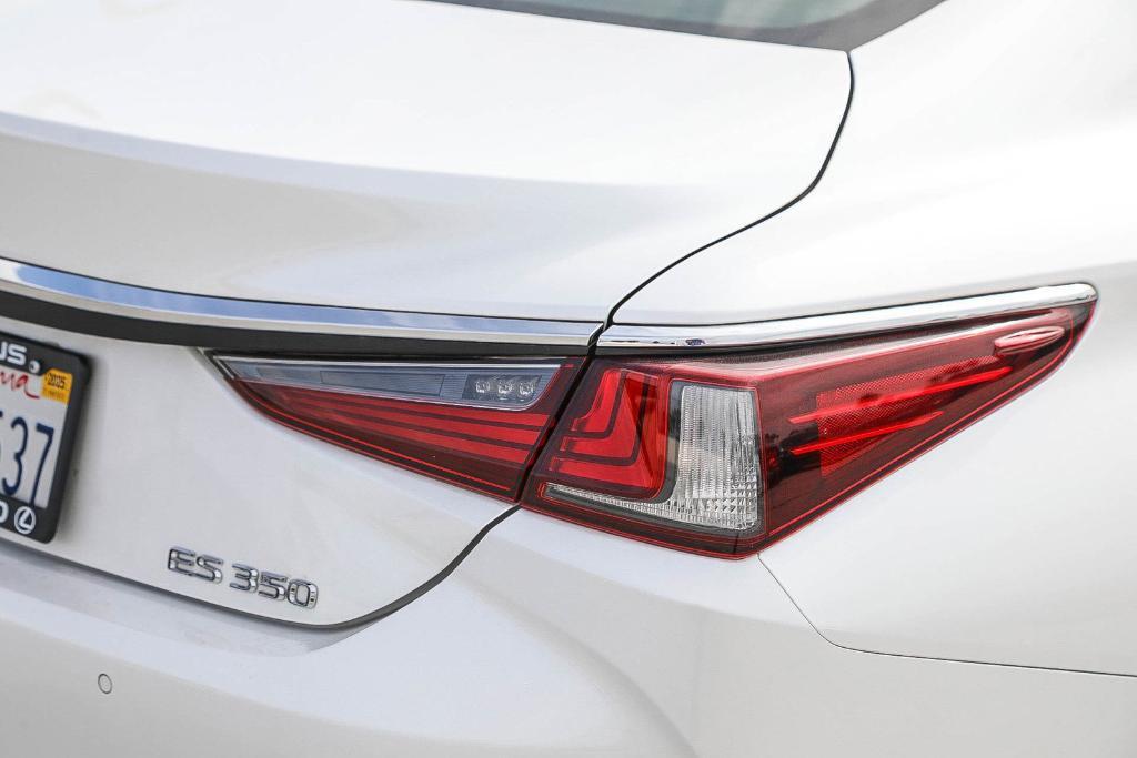 used 2021 Lexus ES 350 car, priced at $26,985