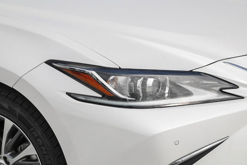 used 2021 Lexus ES 350 car, priced at $26,985