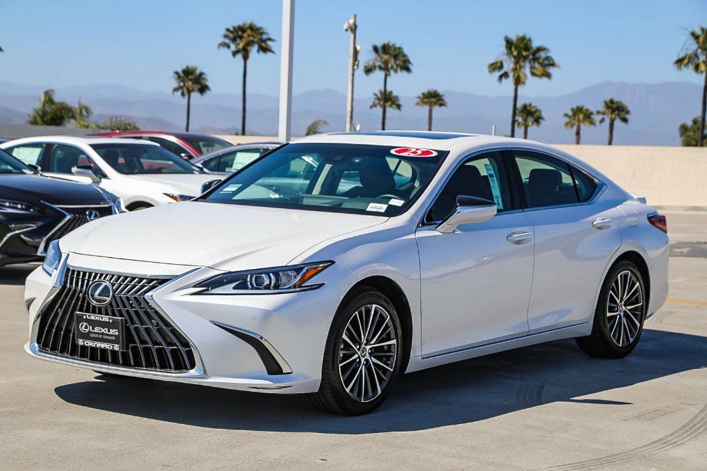 used 2025 Lexus ES 300h car, priced at $43,995