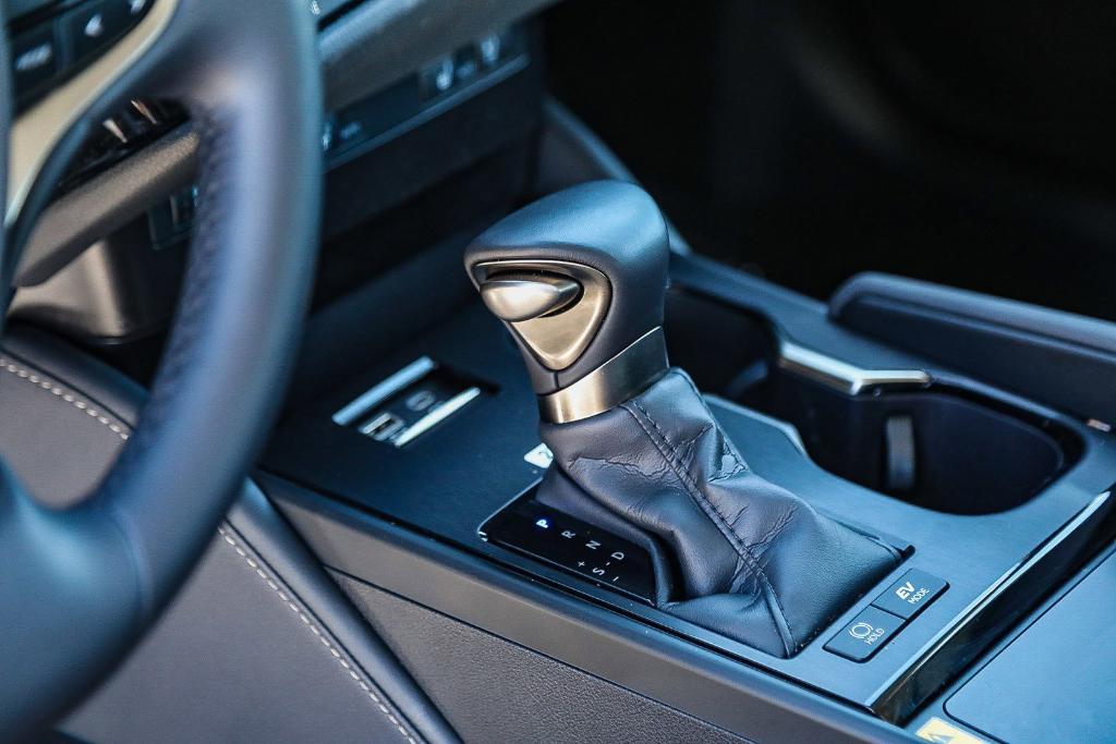 used 2025 Lexus ES 300h car, priced at $43,995