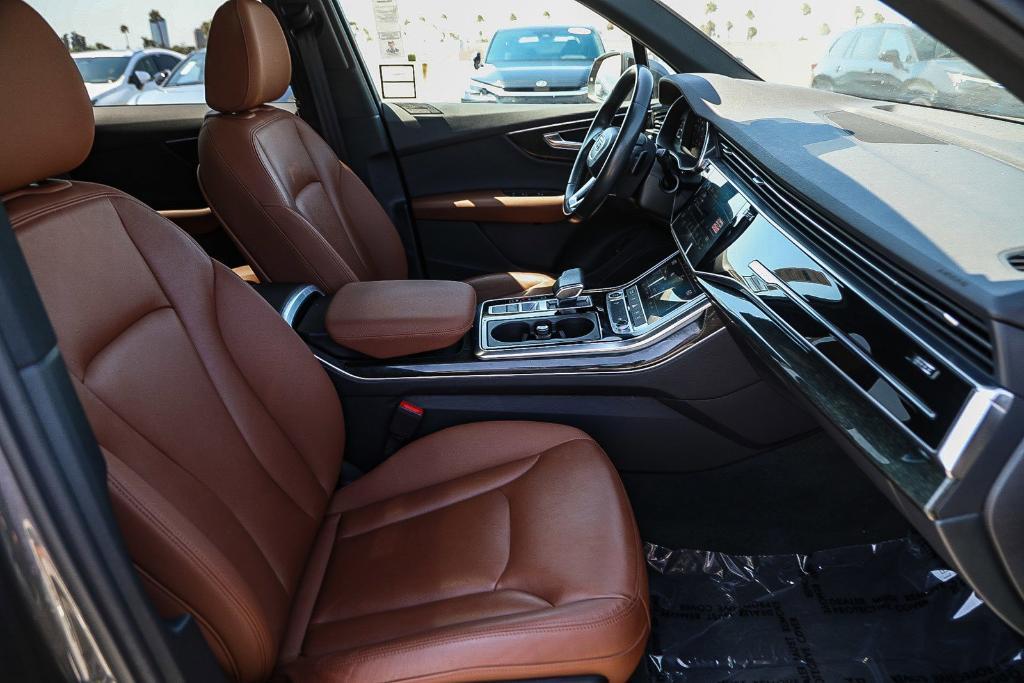 used 2021 Audi Q7 car, priced at $24,500