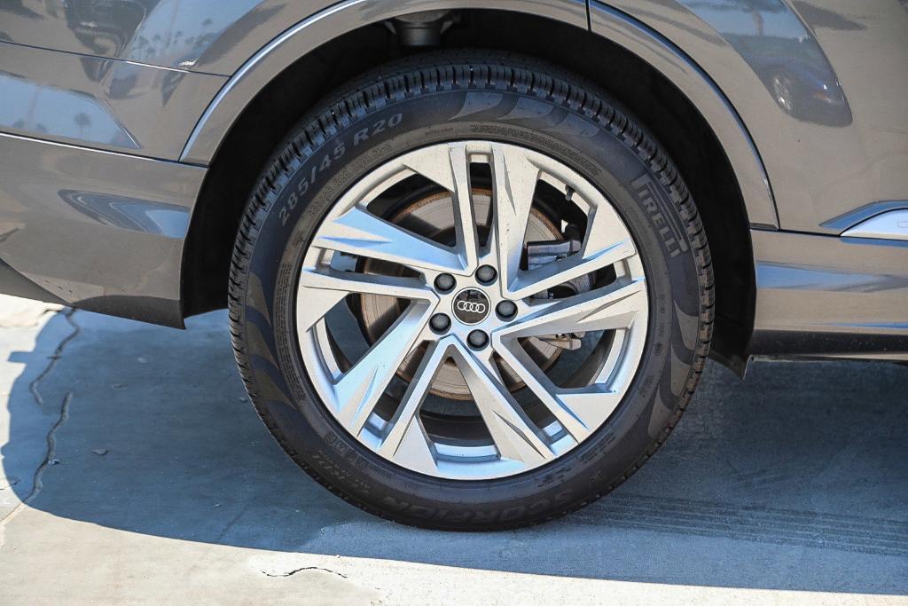 used 2021 Audi Q7 car, priced at $24,500