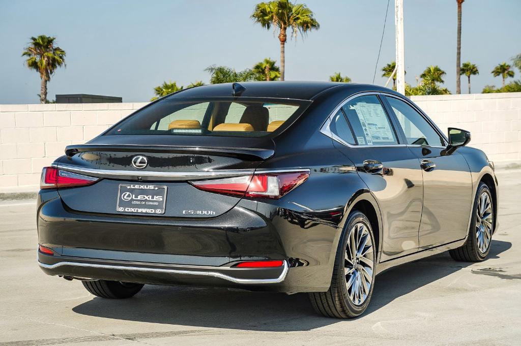 new 2025 Lexus ES 300h car, priced at $56,154