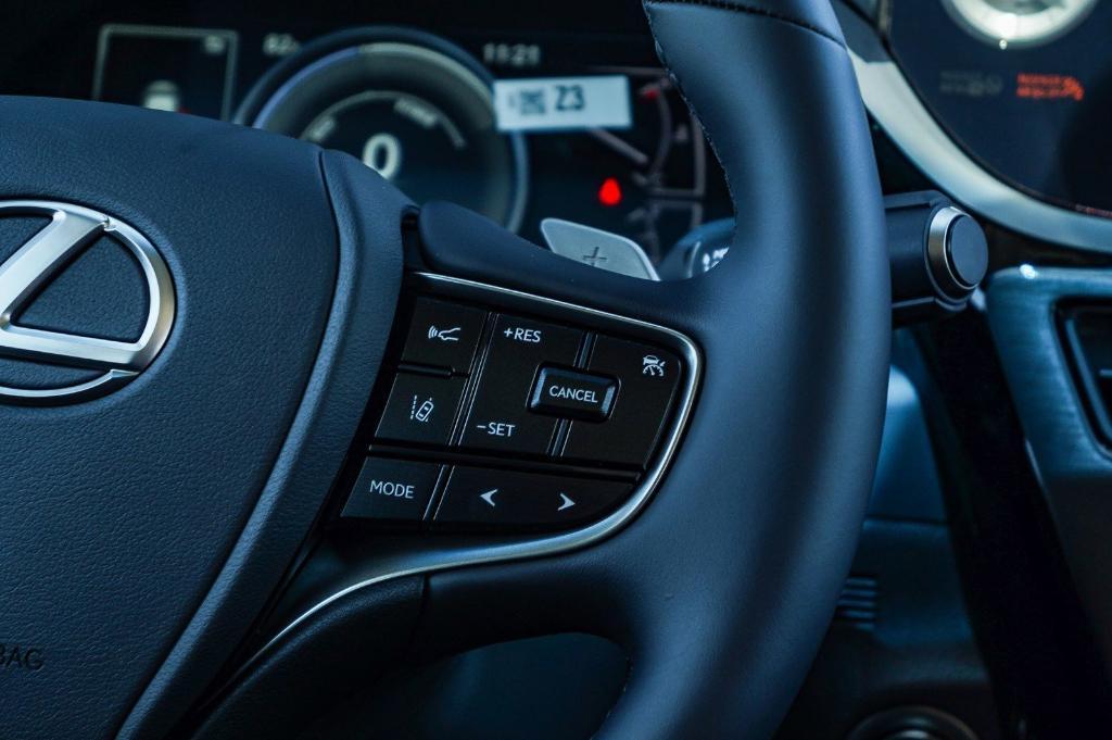 new 2025 Lexus ES 300h car, priced at $50,354
