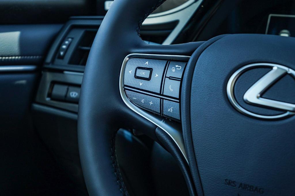 new 2025 Lexus ES 300h car, priced at $50,354