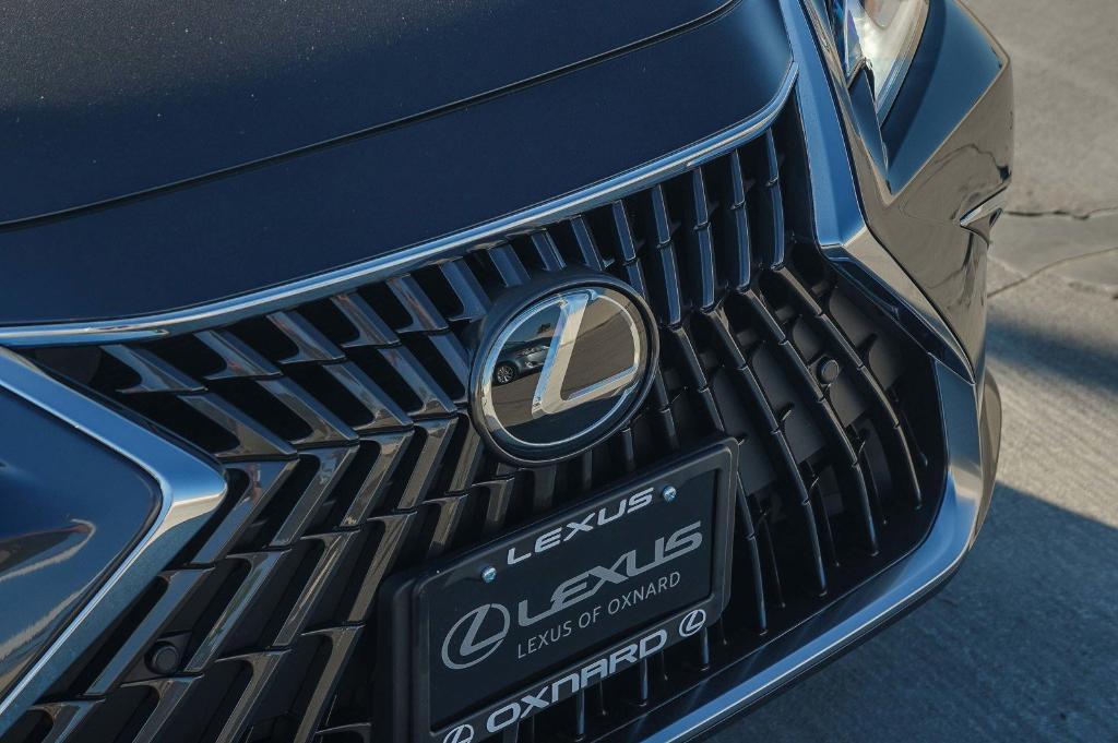 new 2025 Lexus ES 350 car, priced at $47,704