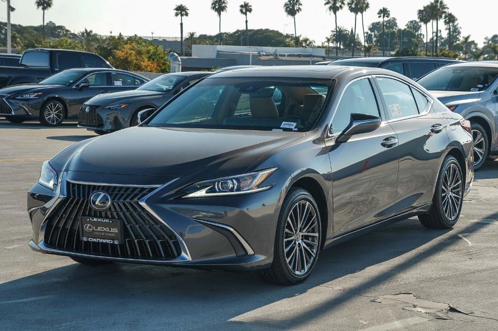 new 2025 Lexus ES 350 car, priced at $47,704