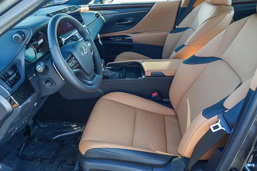 new 2025 Lexus ES 350 car, priced at $47,704