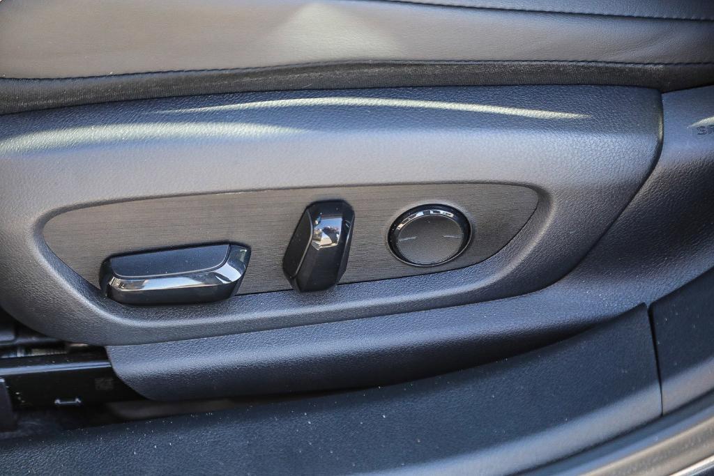 used 2020 Lexus ES 350 car, priced at $30,995