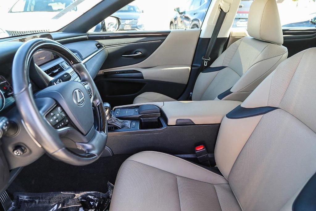 used 2020 Lexus ES 350 car, priced at $30,995