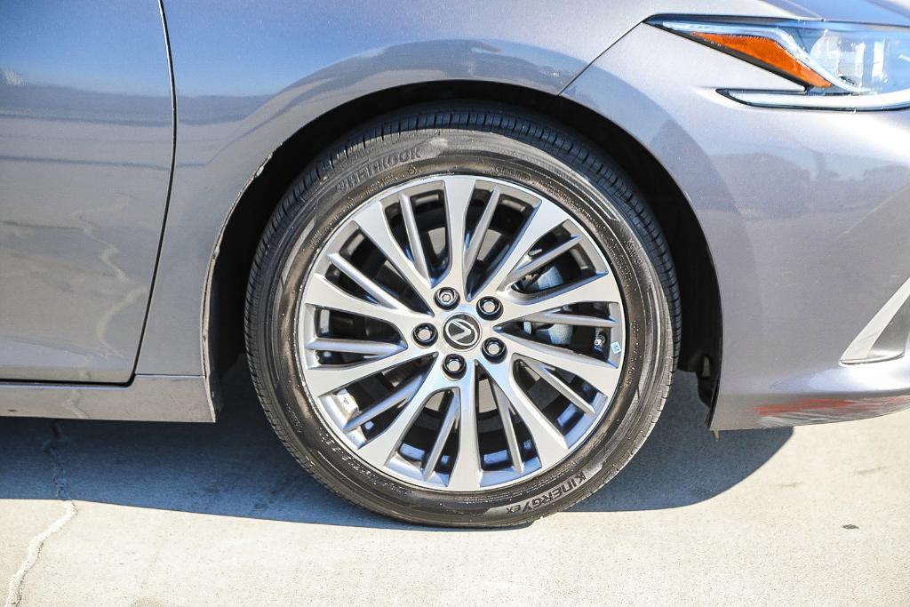 used 2020 Lexus ES 350 car, priced at $30,995