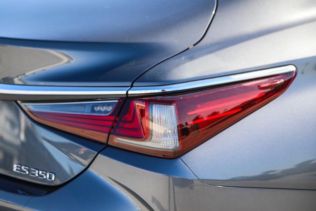 used 2020 Lexus ES 350 car, priced at $30,995