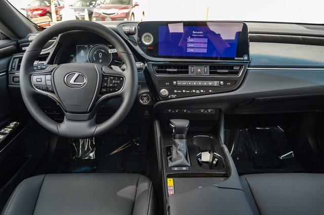 new 2025 Lexus ES 300h car, priced at $47,653