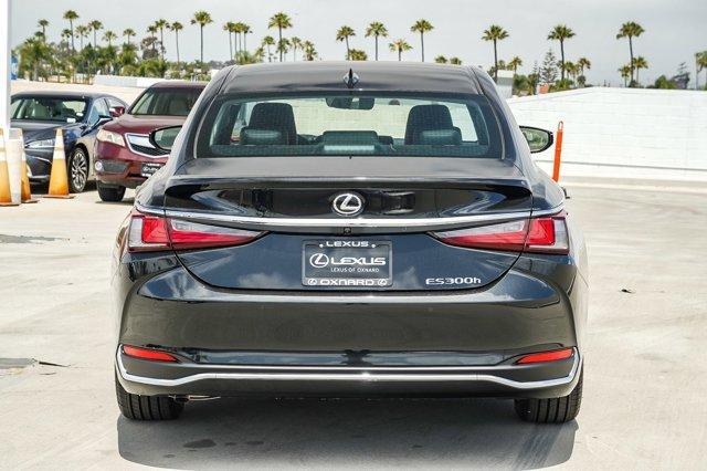 new 2025 Lexus ES 300h car, priced at $47,653