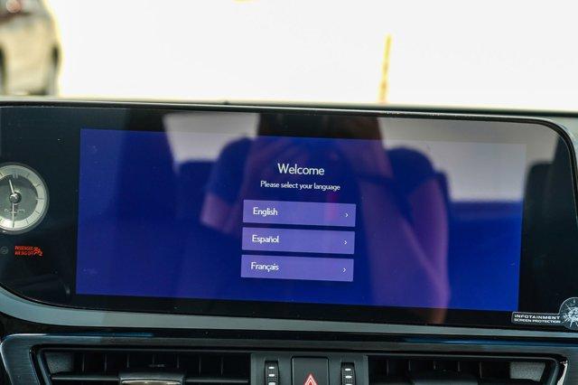new 2025 Lexus ES 300h car, priced at $47,653