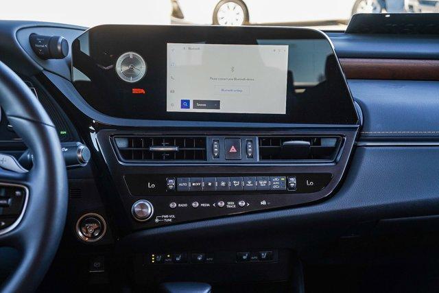 used 2025 Lexus ES 300h car, priced at $40,995