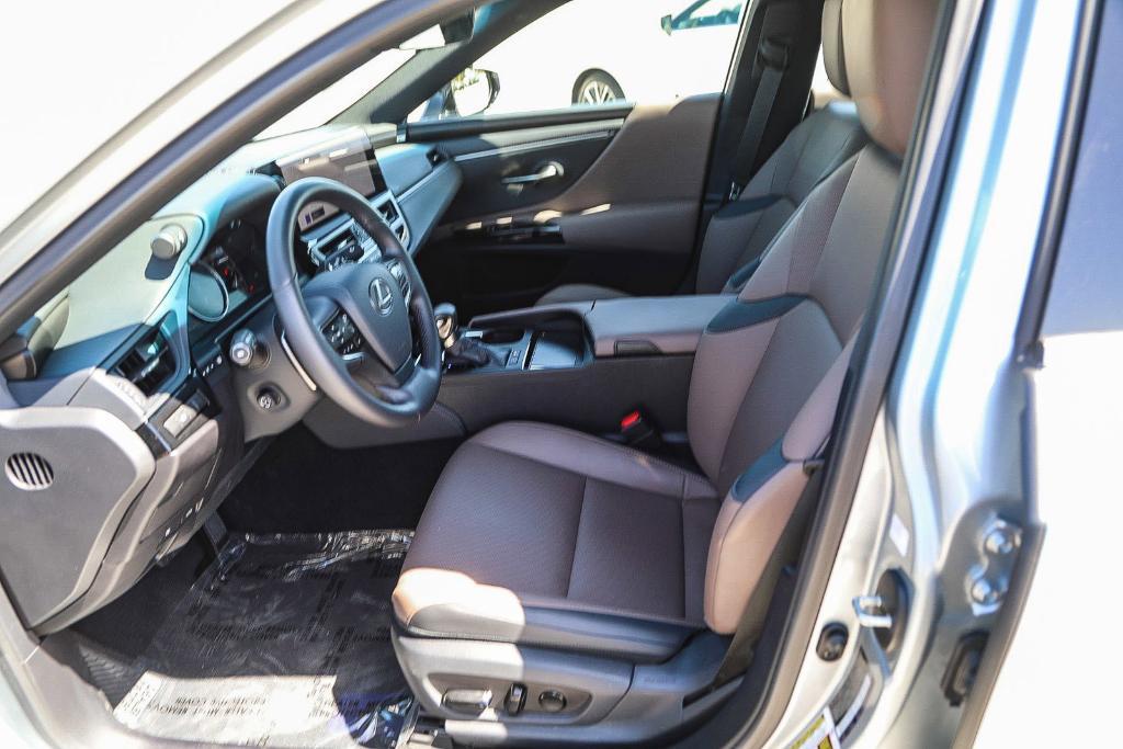 used 2025 Lexus ES 300h car, priced at $43,995