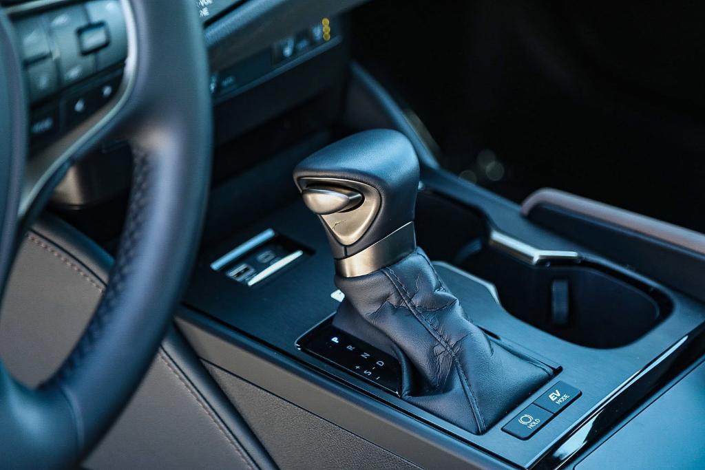 used 2025 Lexus ES 300h car, priced at $43,995