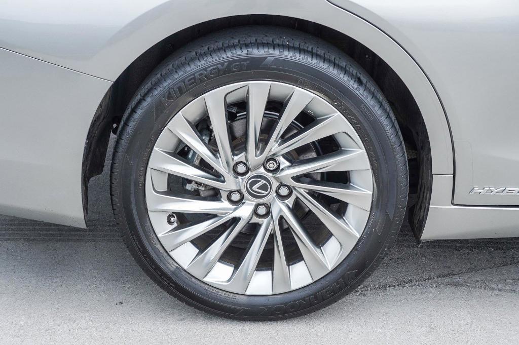 used 2019 Lexus ES 300h car, priced at $29,995