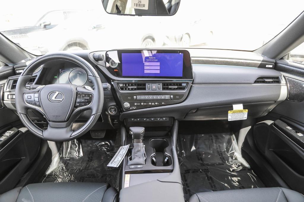 new 2025 Lexus ES 300h car, priced at $53,126